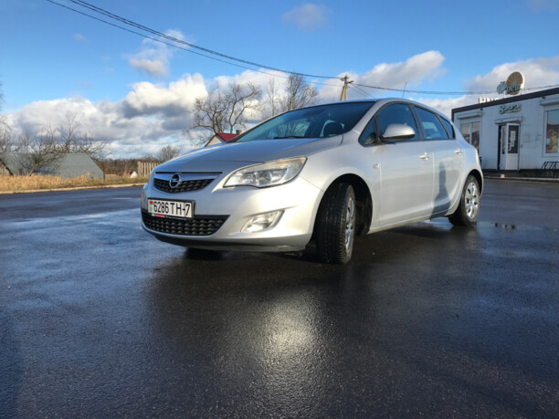 Opel Astra J, 2011 г.