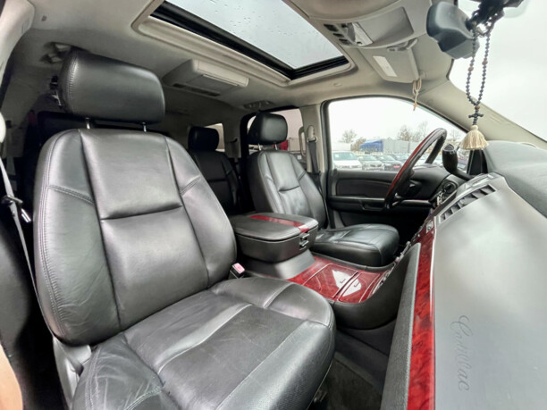 Cadillac Escalade III, 7 мест, 2007 г.