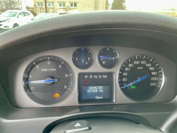 Cadillac Escalade III, 7 мест, 2007 г.