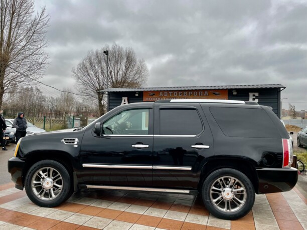 Cadillac Escalade III, 7 мест, 2007 г.