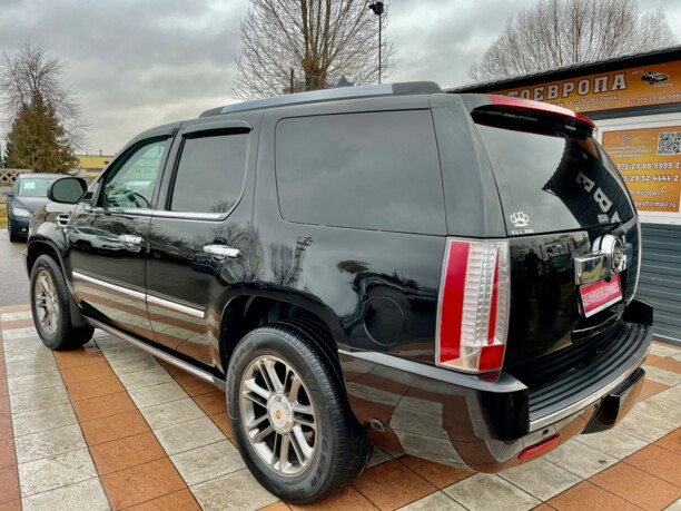 Cadillac Escalade III, 7 мест, 2007 г.