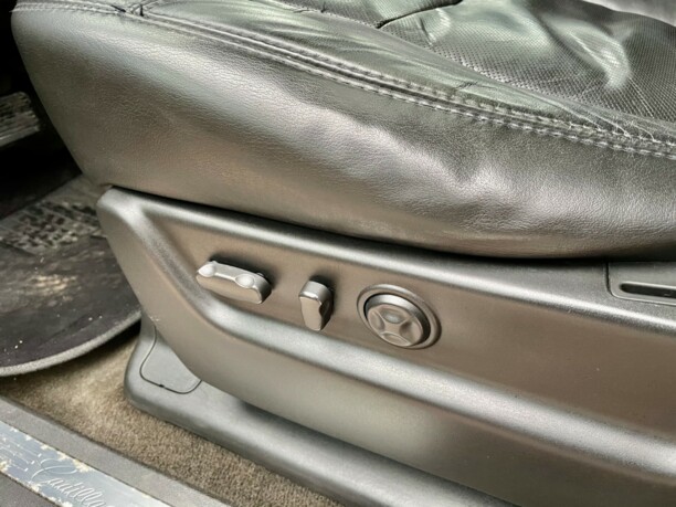Cadillac Escalade III, 7 мест, 2007 г.