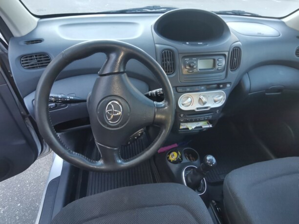 Toyota Yaris Verso, 2005 г.