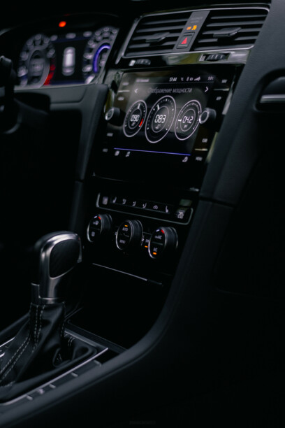 Volkswagen Golf R VII · Рестайлинг, 2018 г.