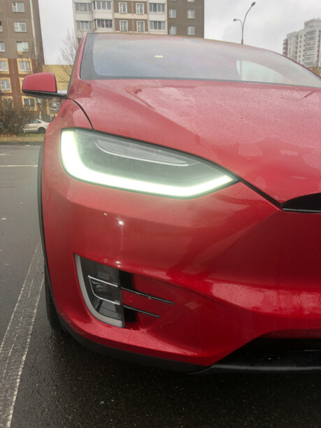Tesla Model X, 7 мест, 2016 г.