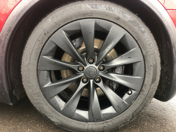 Tesla Model X, 7 мест, 2016 г.