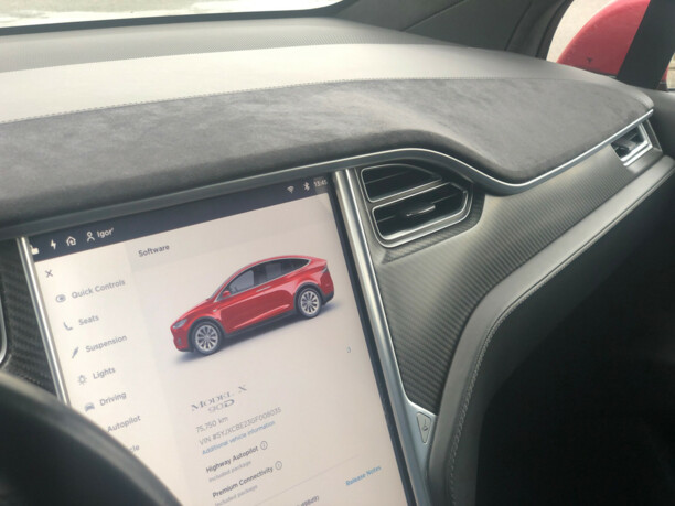 Tesla Model X, 7 мест, 2016 г.