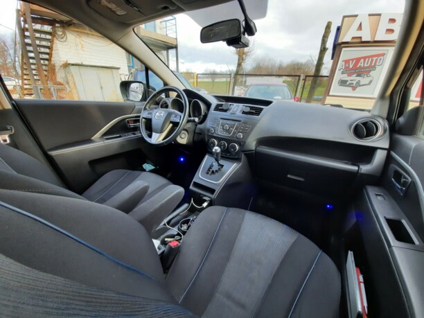 Mazda 5 II, 7 мест, 2011 г.