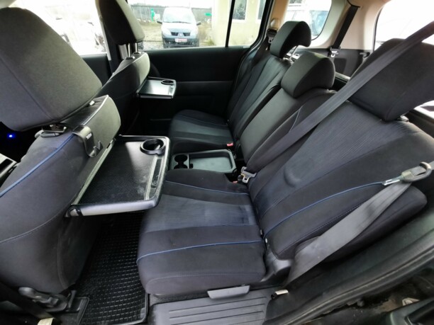 Mazda 5 II, 7 мест, 2011 г.
