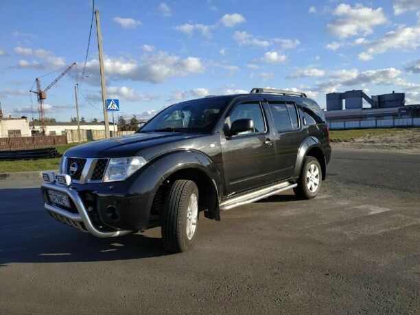 Nissan Pathfinder R51, 7 мест, 2005 г.