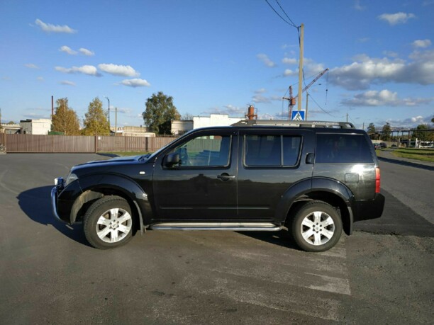 Nissan Pathfinder R51, 7 мест, 2005 г.