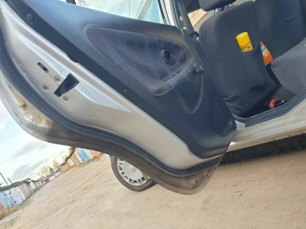 Mitsubishi Carisma I, 1998 г.