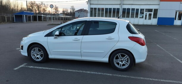 Peugeot 308 T7 · Рестайлинг, 2012 г.