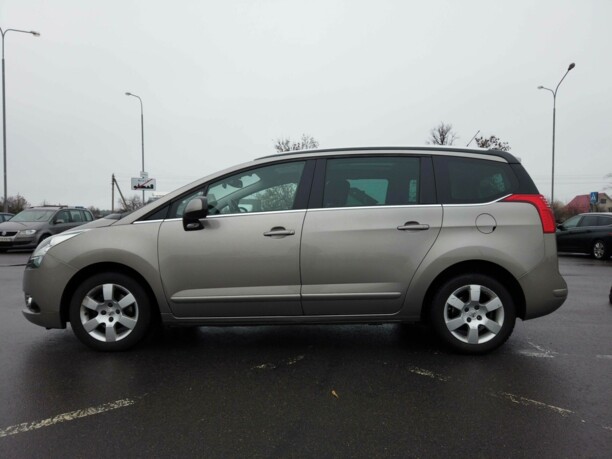 Peugeot 5008 I, 2011 г.