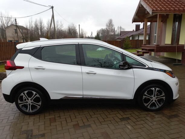 Chevrolet Bolt, 2017 г.