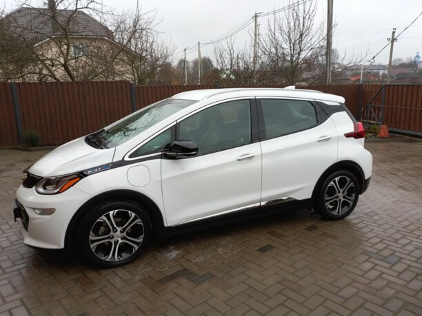 Chevrolet Bolt, 2017 г.
