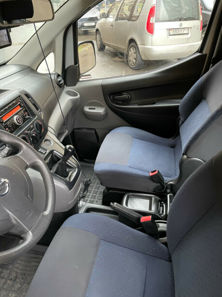 Nissan NV200, 2010 г.