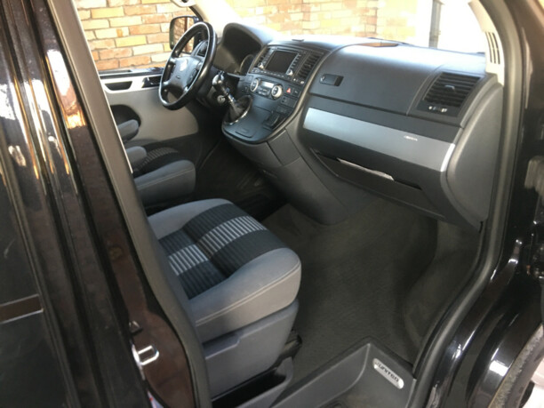 Volkswagen Multivan T5, 2005 г.