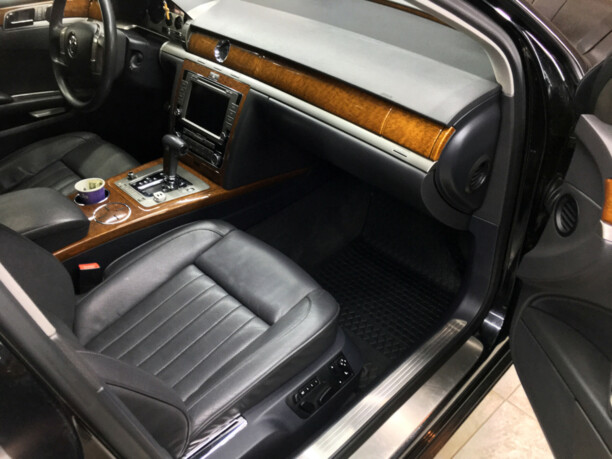 Volkswagen Phaeton I · 2-й рестайлинг, 2011 г.