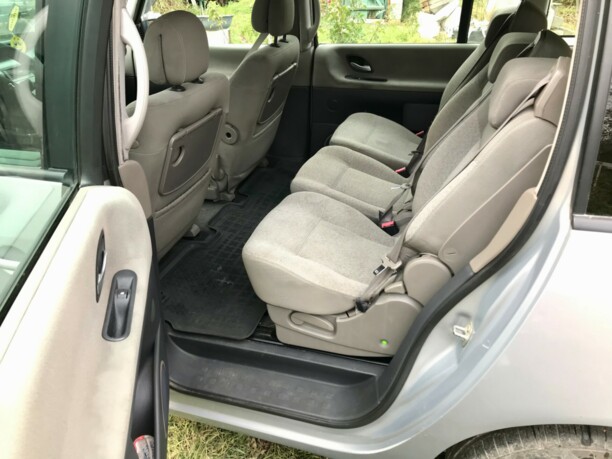 Renault Espace IV, 7 мест, 2004 г.