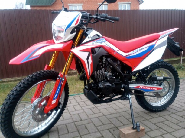Motoland CRF 250 ST 172FMM с ПТС Бело - Красный, 2021 г.