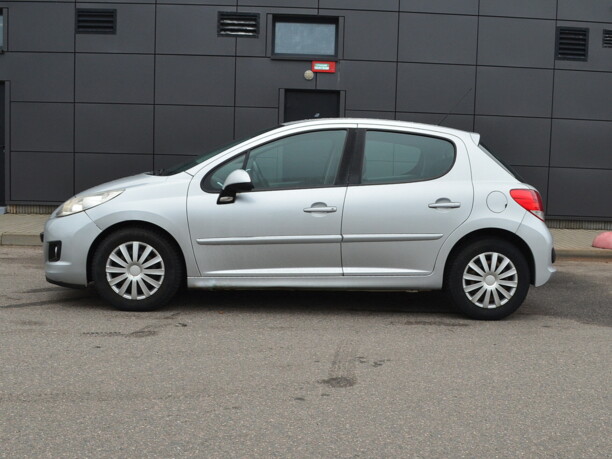Peugeot 207 I · Рестайлинг, 2009 г.