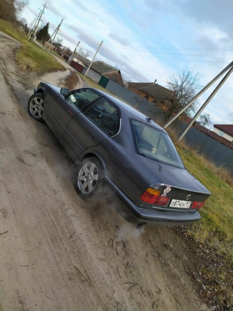 BMW 5 серия E34, 1990 г.