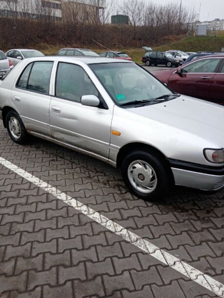 Nissan Sunny N14, 1993 г.
