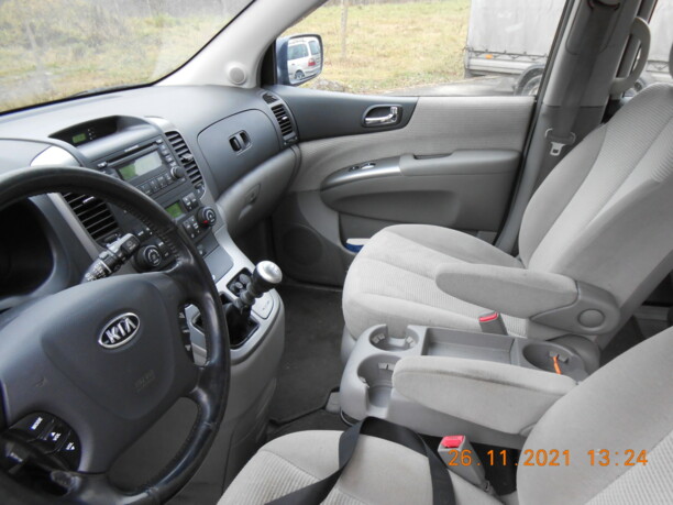 Kia Carnival II, 7 мест, 2007 г.