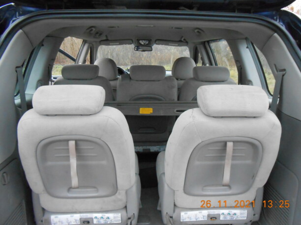 Kia Carnival II, 7 мест, 2007 г.