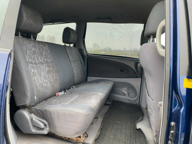 Toyota Previa II (XR30, XR40), 7 мест, 2001 г.