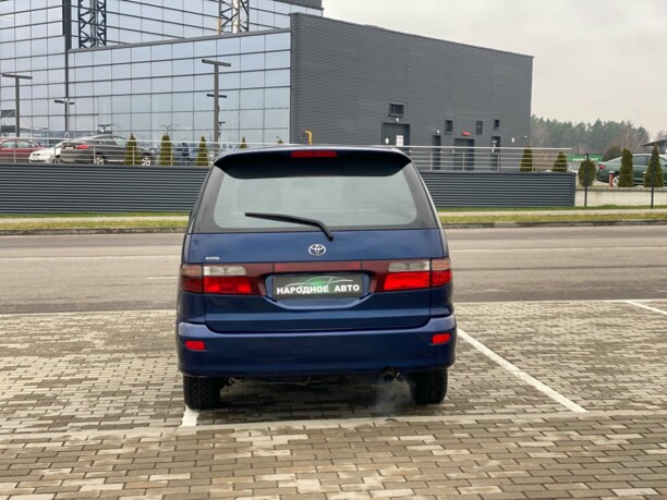 Toyota Previa II (XR30, XR40), 7 мест, 2001 г.