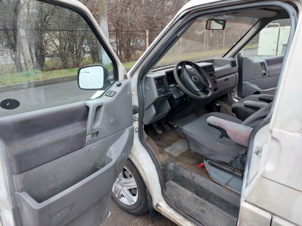 Volkswagen Multivan T4, 1993 г.