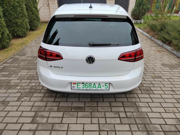Volkswagen e-Golf VII, 2015 г.