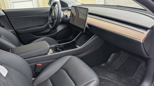 Tesla Model 3, 2020 г.