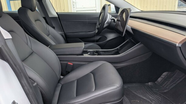 Tesla Model 3, 2020 г.