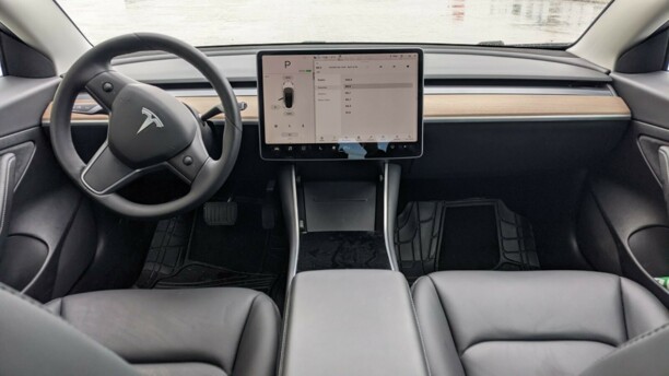Tesla Model 3, 2020 г.