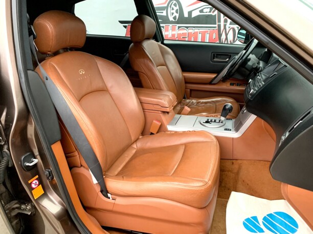 Infiniti FX I, 2004 г.