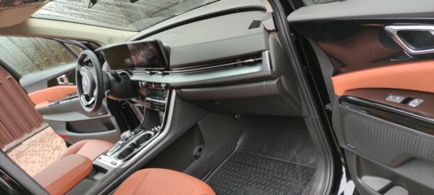 Kia Carnival III, 7 мест, 2021 г.