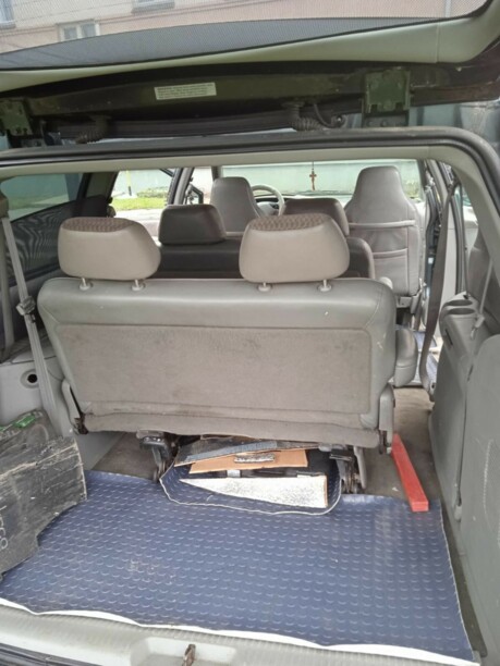 Chrysler Voyager III, 7 мест, 1999 г.