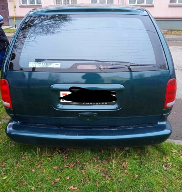 Chrysler Voyager III, 7 мест, 1999 г.