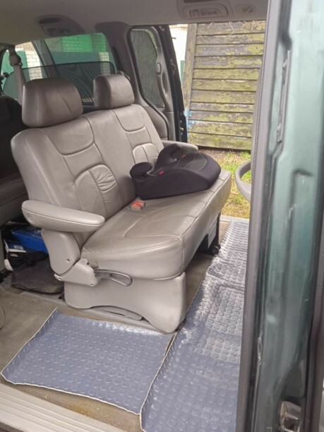 Chrysler Voyager III, 7 мест, 1999 г.