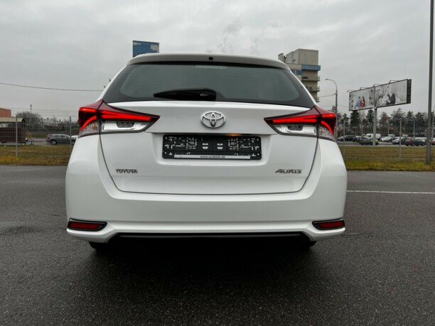 Toyota Auris II (E180) · Рестайлинг, 2017 г.