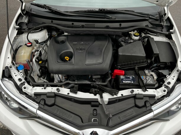 Toyota Auris II (E180) · Рестайлинг, 2017 г.