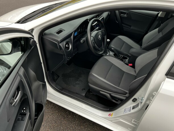 Toyota Auris II (E180) · Рестайлинг, 2017 г.