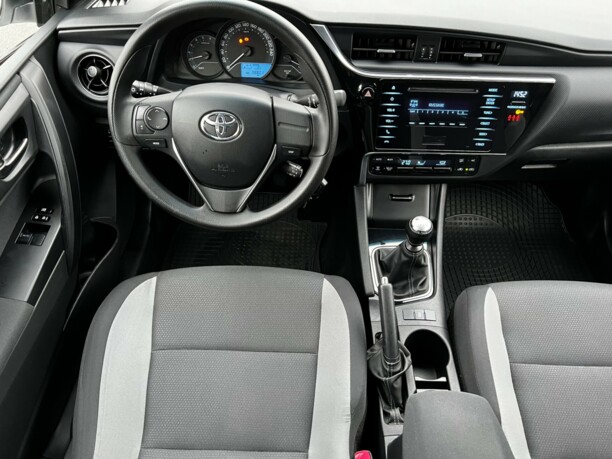 Toyota Auris II (E180) · Рестайлинг, 2017 г.
