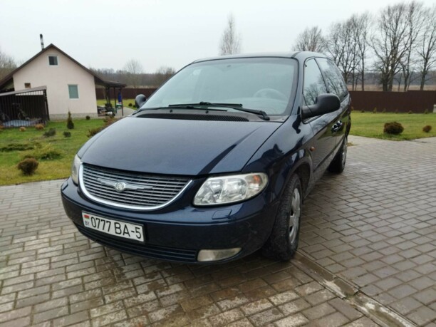 Chrysler Voyager IV, 7 мест, 2001 г.