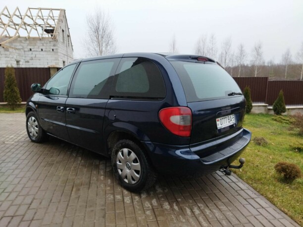 Chrysler Voyager IV, 7 мест, 2001 г.