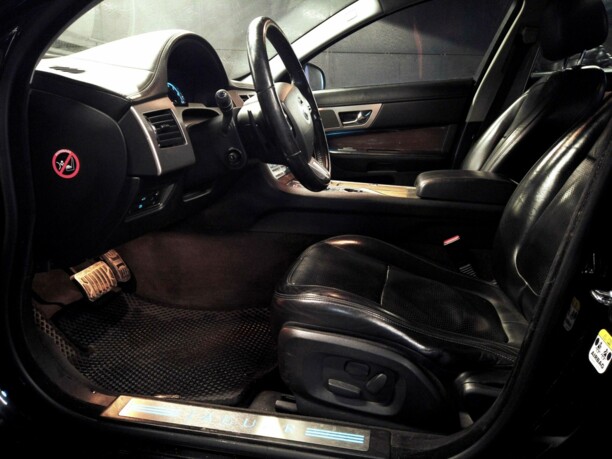 Jaguar XF X250, 2008 г.