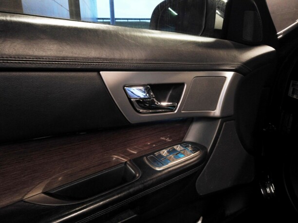 Jaguar XF X250, 2008 г.